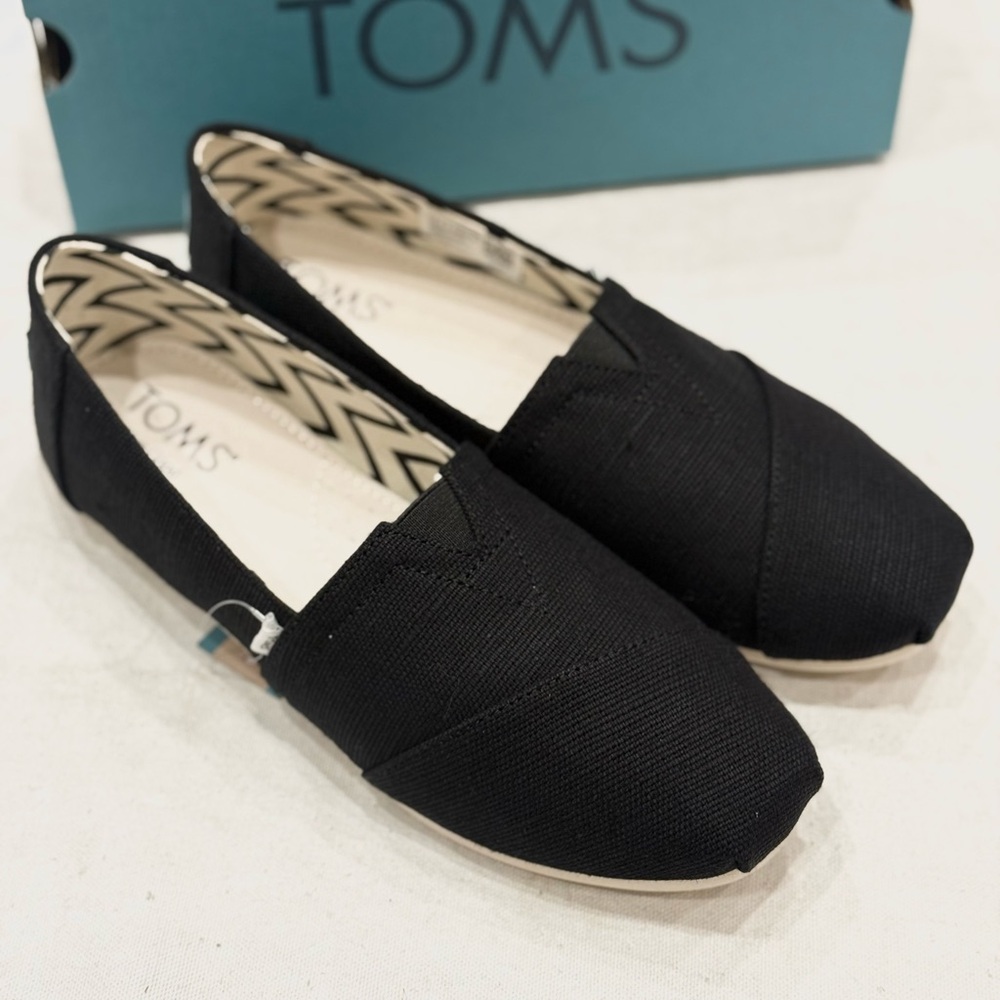 TOMS Alpargata  Classic Women's Loafers Color Black